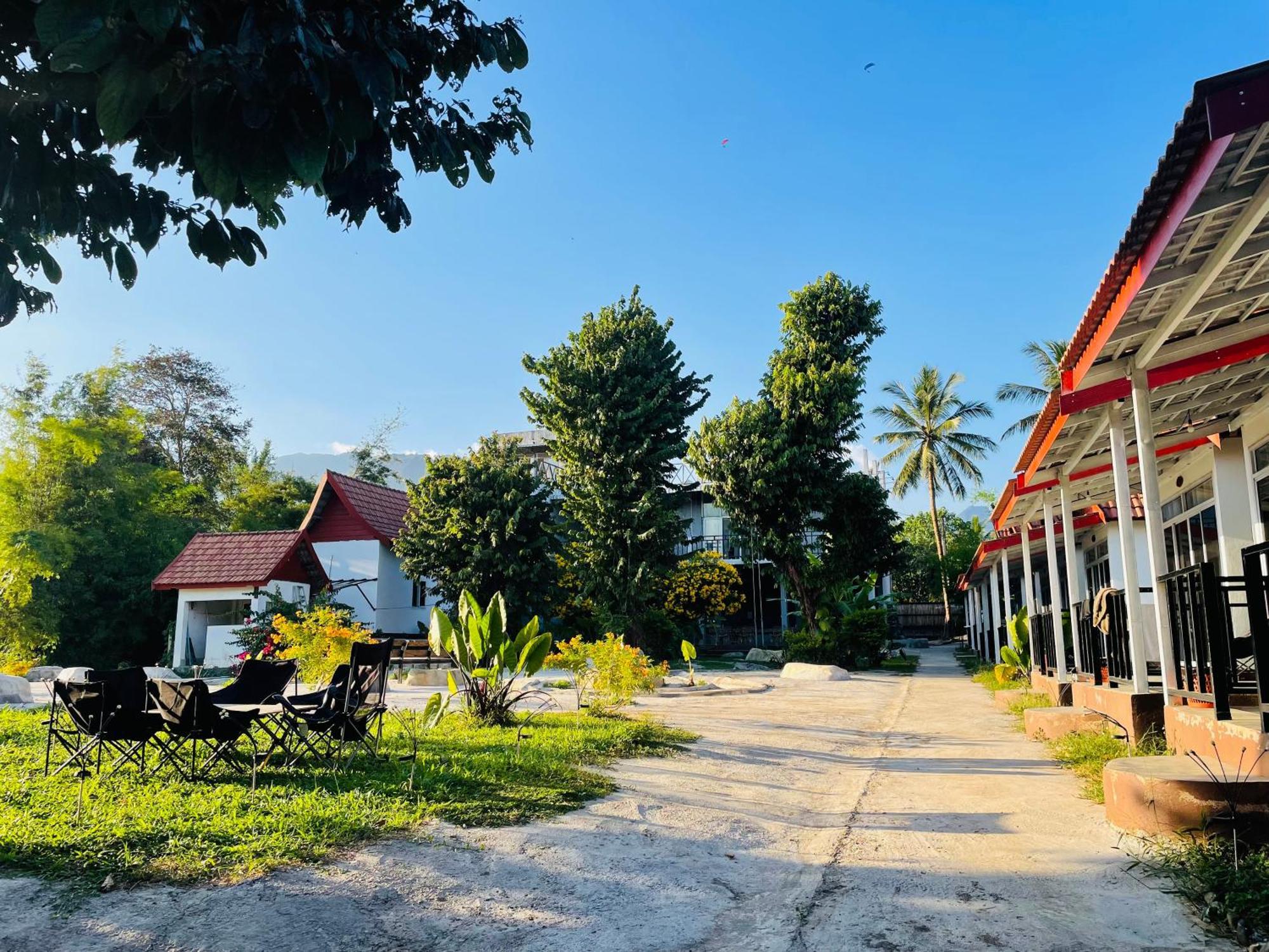 Jungle Paradise Vangvieng - Bungalows Ванг-Виенг Экстерьер фото